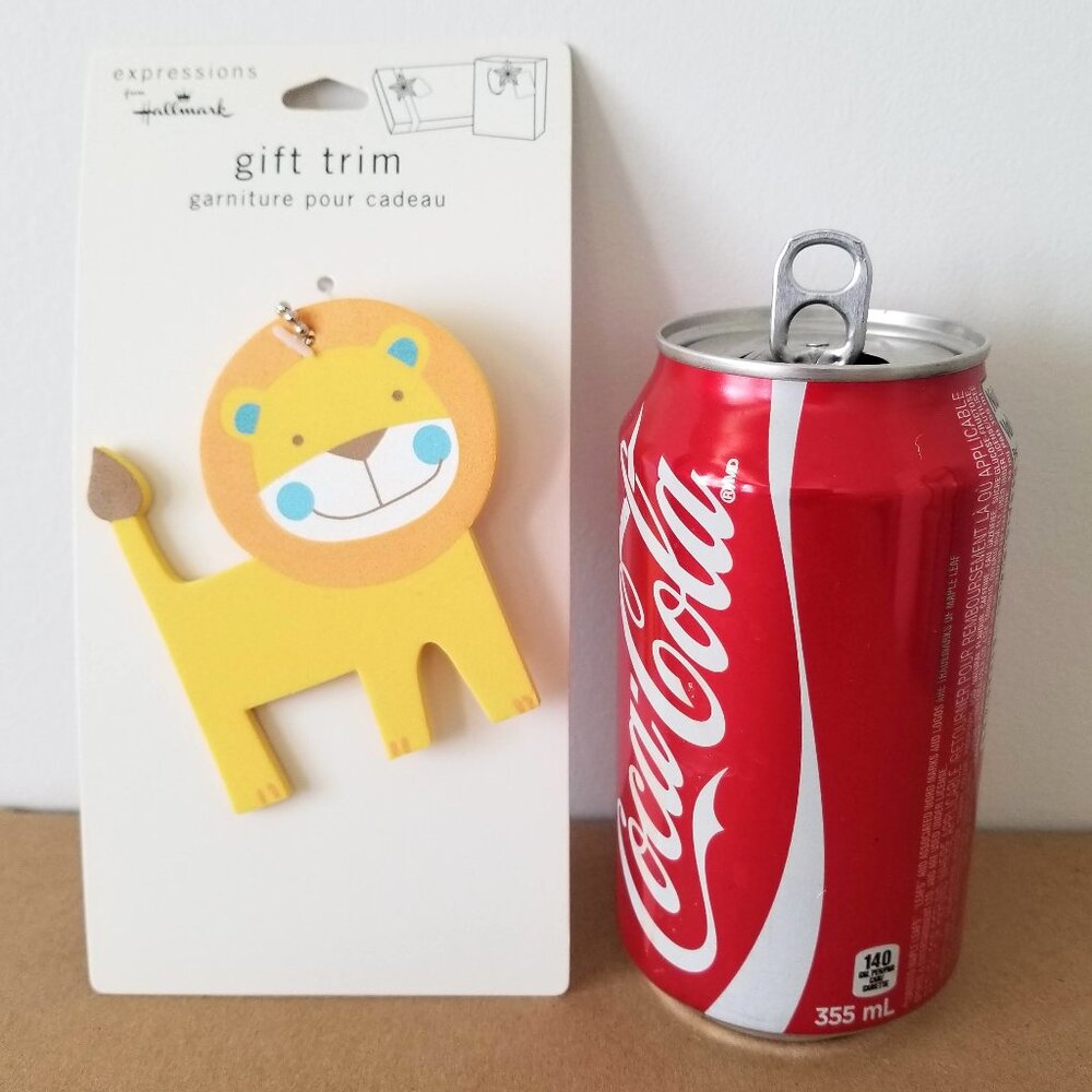 (10 pcs) Brand NEW Hallmark Lion Gift Wrap Gift Trim Decoration